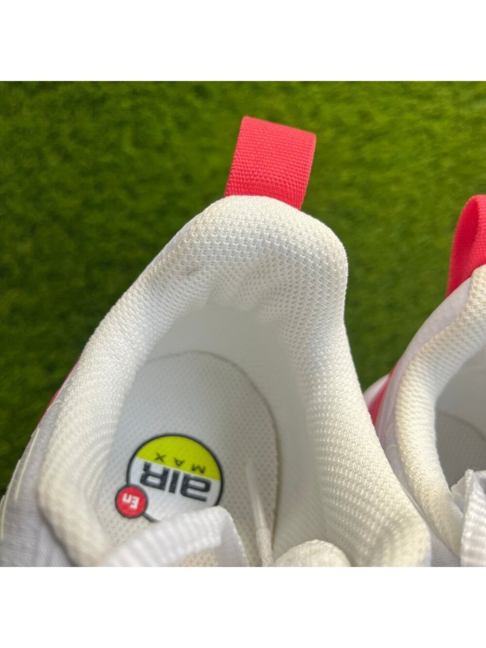Nike Air Max Nuaxis Womens Size 9.5 White Pink Athletic Running Shoes Sneakers - Picture 6 of 11
